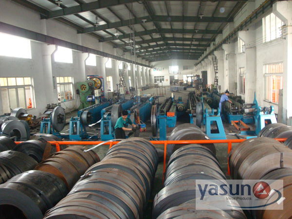 上海亞尚金屬制品 解析貨架立柱的精密生產(chǎn)工藝